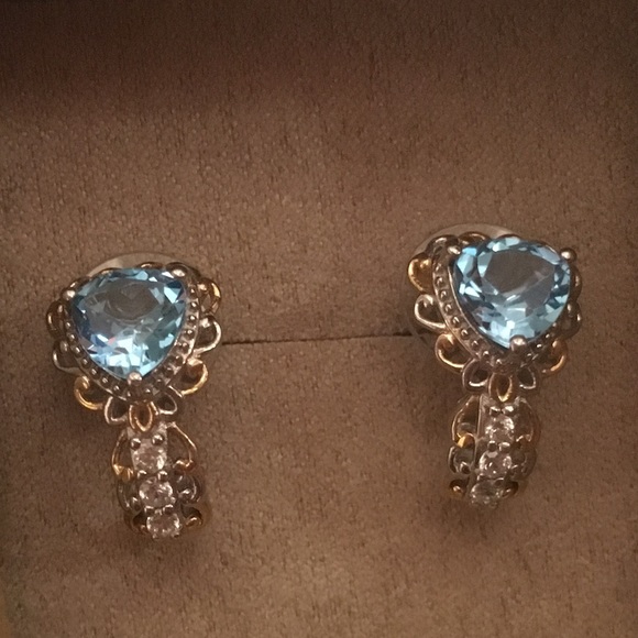🦋Electric Blue Topaz Earrings🦋 - Picture 3 of 8